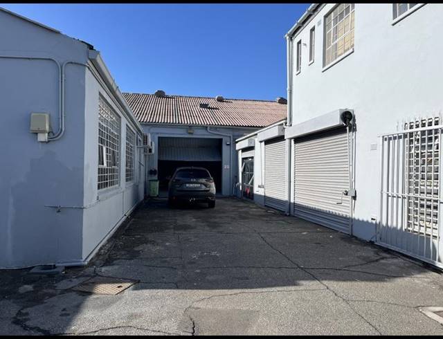 INDUSTRIAL PROPERTY TO RENT IN PAARDEN EILAND